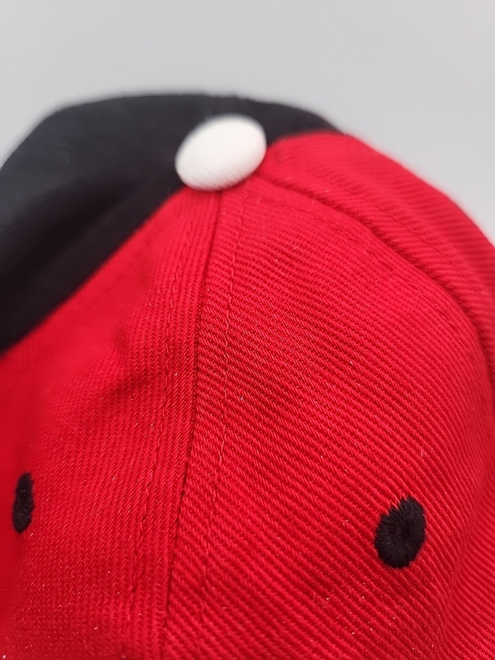 Red Kids Baseball Cap. Cincy Reds Youth hat. - Picture 5 of 12